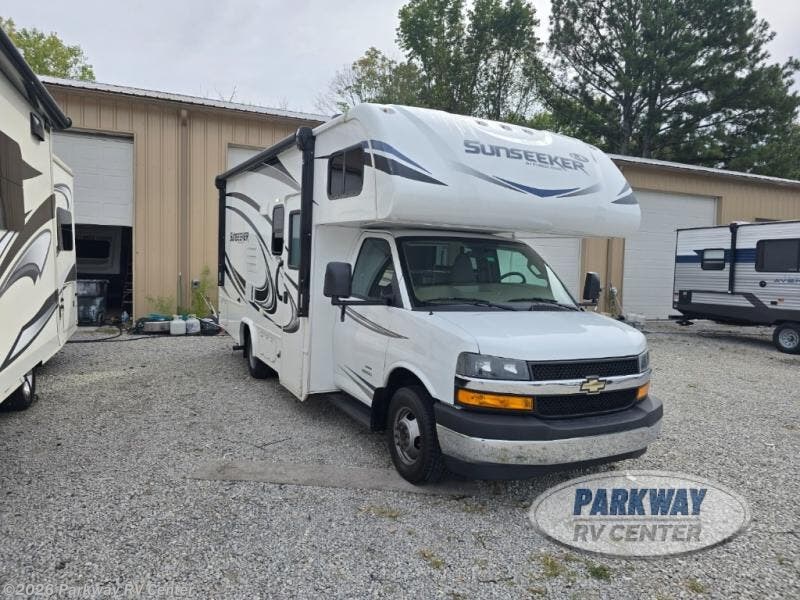 Used 2020  Forest River Sunseeker LE 2250SLE Chevy by Forest River from Parkway RV Center in Ringgold, GA