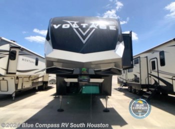 Used 2021 Dutchmen Voltage 4225 available in Houston, Texas