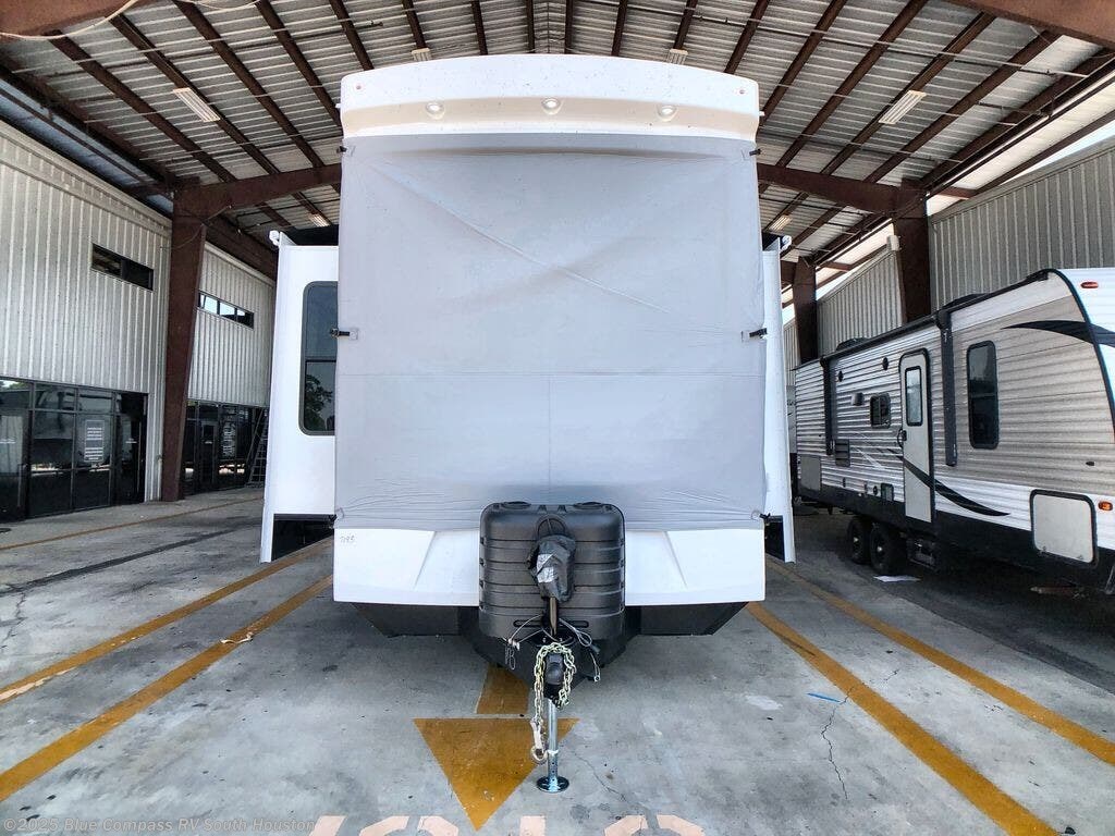 New 2026 Alliance RV Benchmark 42LFT available in Alvin, Texas