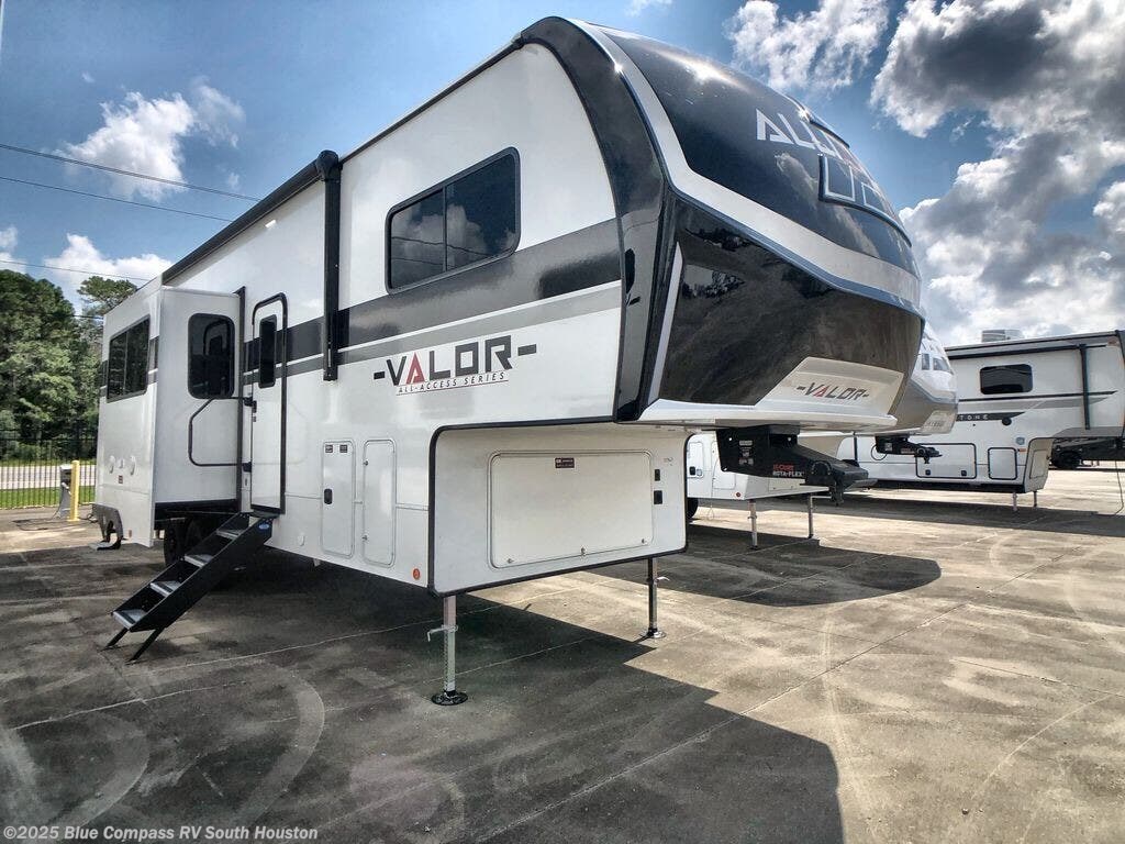 New 2026 Alliance RV Valor All-Access 32A10 available in Alvin, Texas