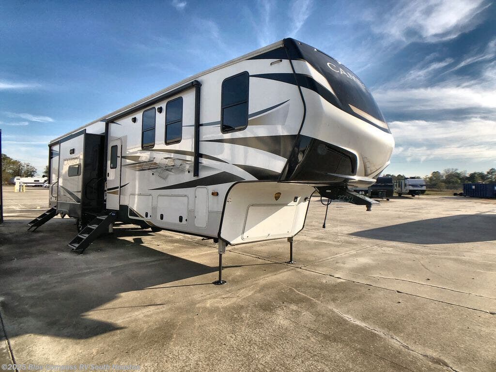 Used 2023 CrossRoads Cameo CE4051BH available in Alvin, Texas