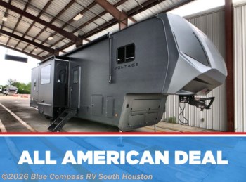 New 2026 Dutchmen Voltage V-Series 3600 available in Alvin, Texas