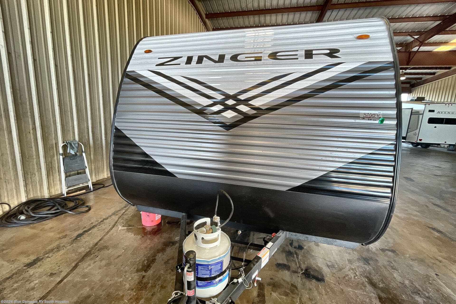 New 2026 CrossRoads Zinger Lite 12RD available in Alvin, Texas
