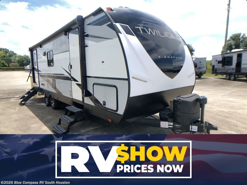 Used 2021 Cruiser RV Twilight Signature TWS 2500 available in Alvin, Texas
