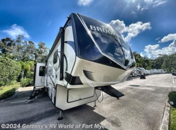 New 2022 Coachmen Brookstone 374RK available in Fort Myers, Florida