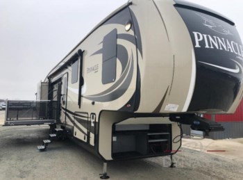Used 2017 Jayco Pinnacle 39SPQS available in Bunker Hill, Indiana