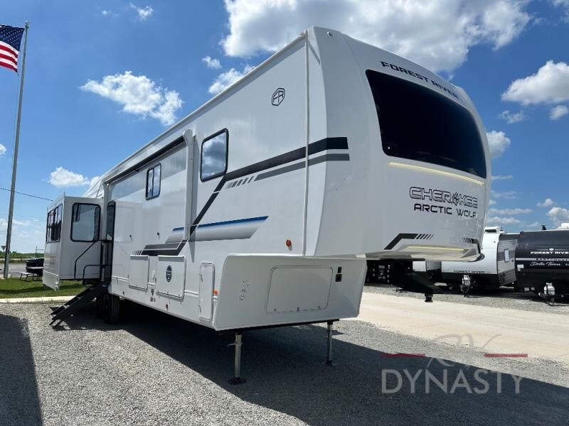 New 2026 Forest River Cherokee Arctic Wolf 3650SUITE available in Bunker Hill, Indiana