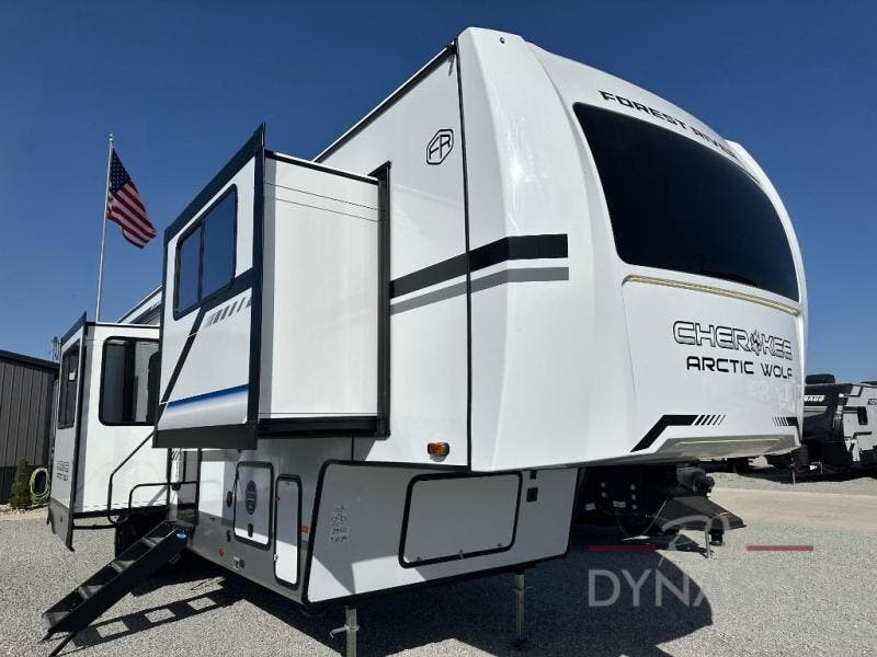 New 2026 Forest River Cherokee Arctic Wolf Suite 3950SUITE available in Bunker Hill, Indiana