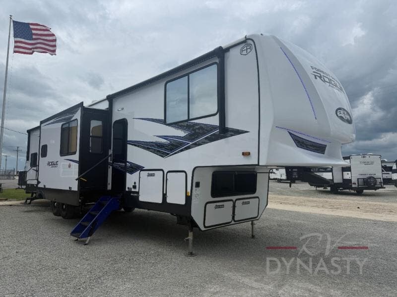 New 2027 Forest River Vengeance Rogue Armored 391T145 available in Bunker Hill, Indiana