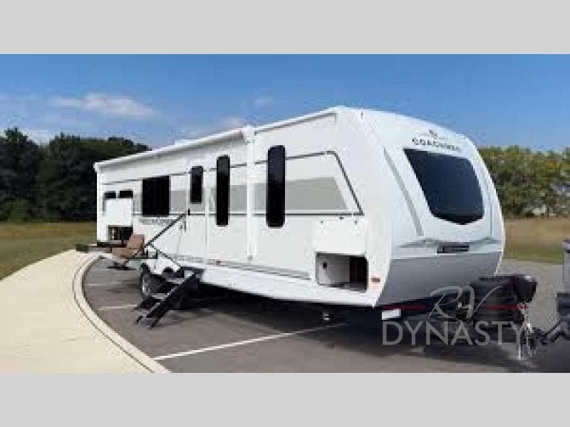 New 2025 Coachmen Freedom Express Ultra Lite 274RKS available in Bunker Hill, Indiana