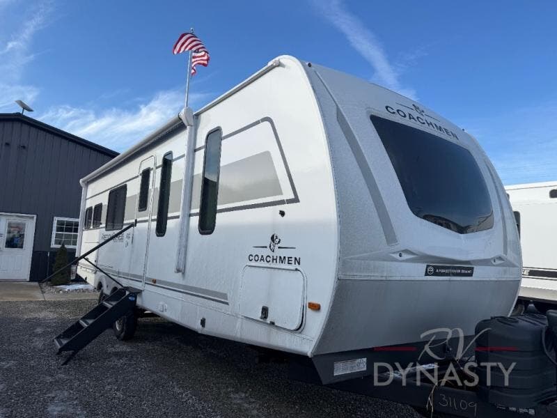 New 2025 Coachmen Freedom Express Ultra Lite 274RKS available in Bunker Hill, Indiana