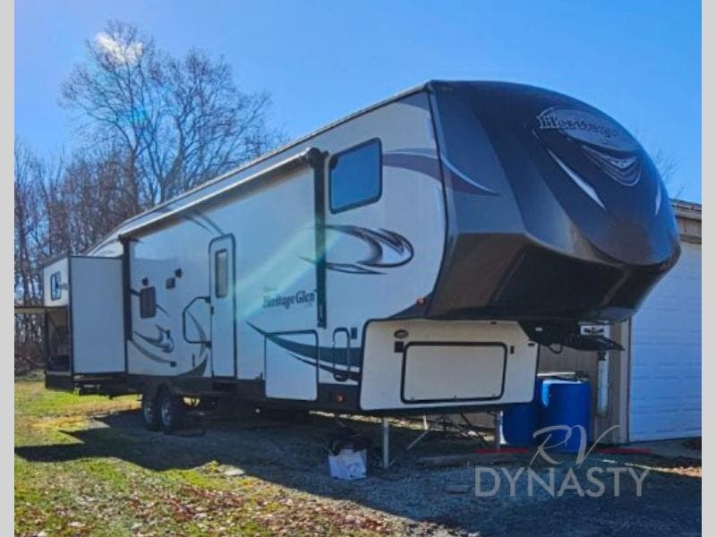 Used 2018 Forest River Wildwood Heritage Glen 356QB available in Bunker Hill, Indiana