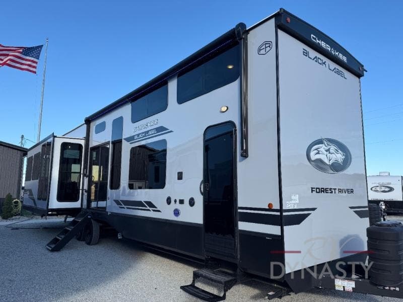 New 2026 Forest River Cherokee Timberwolf Black Label 39JMBL available in Bunker Hill, Indiana