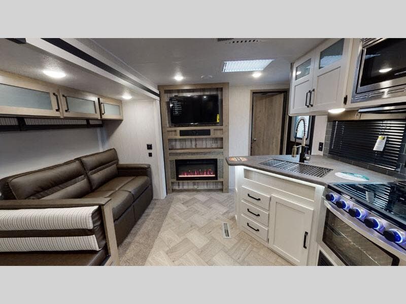 Used 2021 Palomino Puma 32RBFQ available in Bunker Hill, Indiana