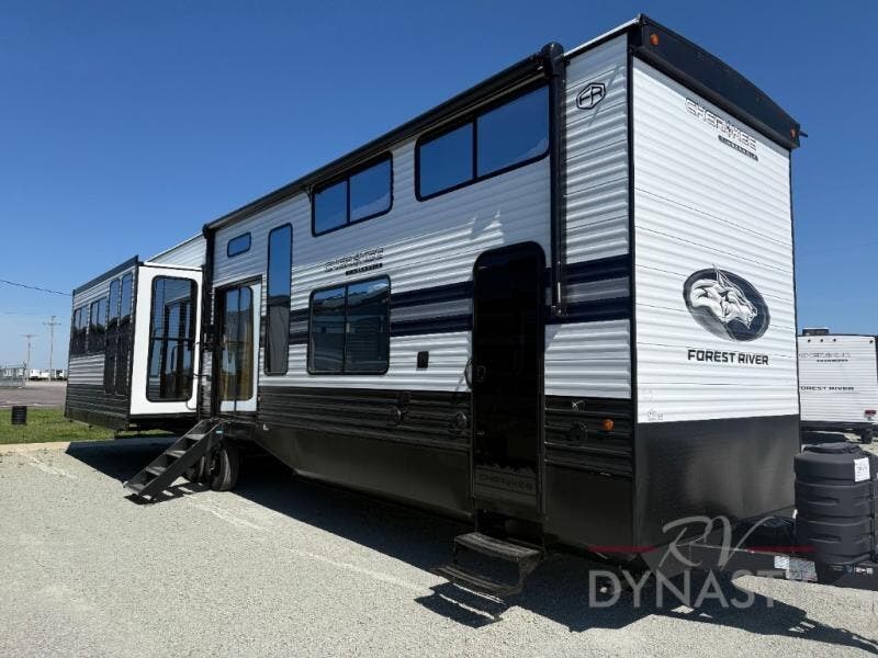 New 2027 Forest River Cherokee Timberwolf 39JM available in Bunker Hill, Indiana