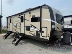 Used 2020 Forest River Flagstaff Super Lite 26FKBS available in Bunker Hill, Indiana
