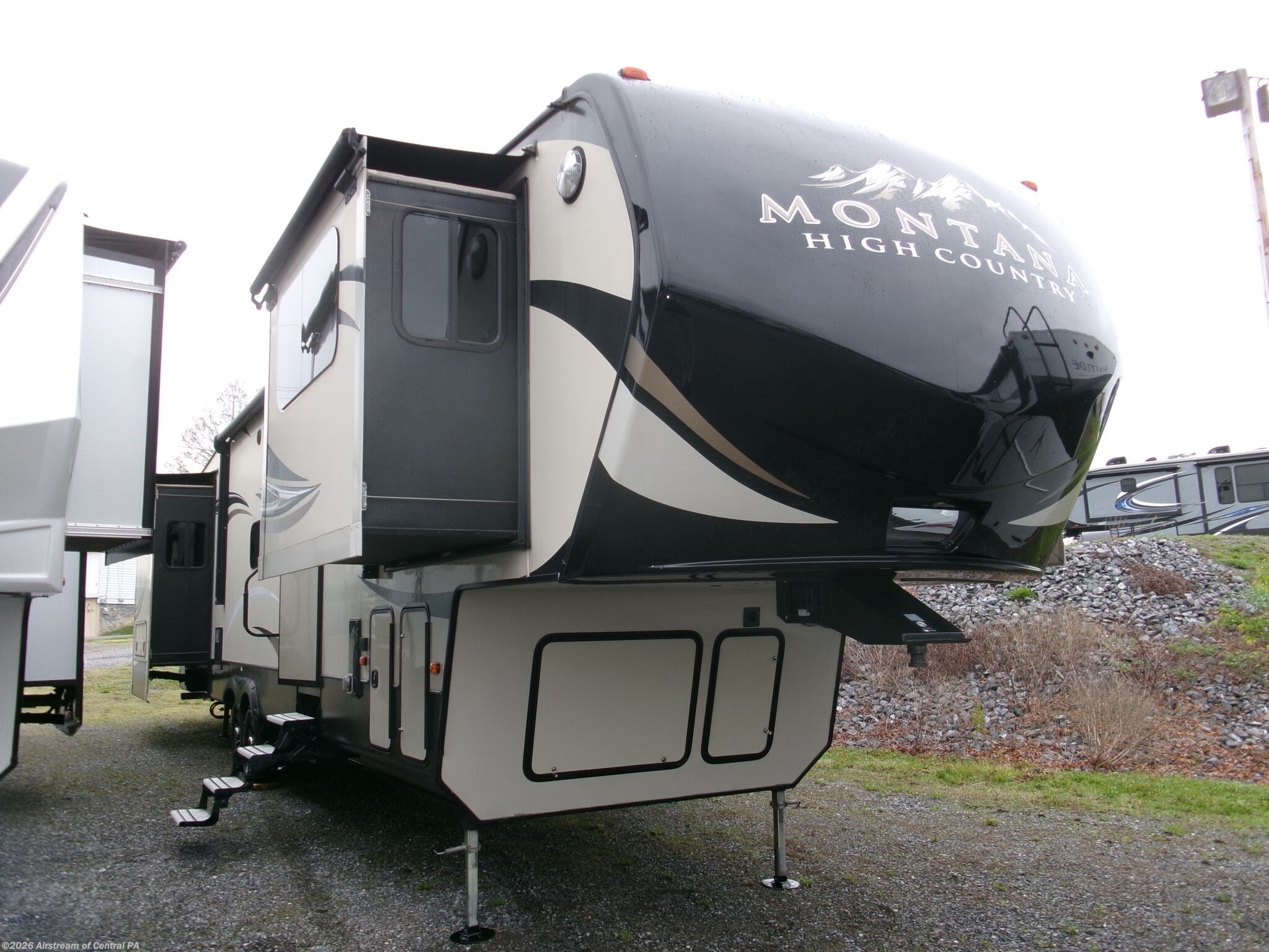 Used 2018 Keystone Montana High Country 375FL available in Duncansville, Pennsylvania