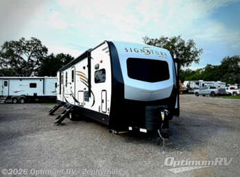 Used 2020 Forest River Rockwood Signature Ultra Lite 8335SB available in Zephyrhills, Florida