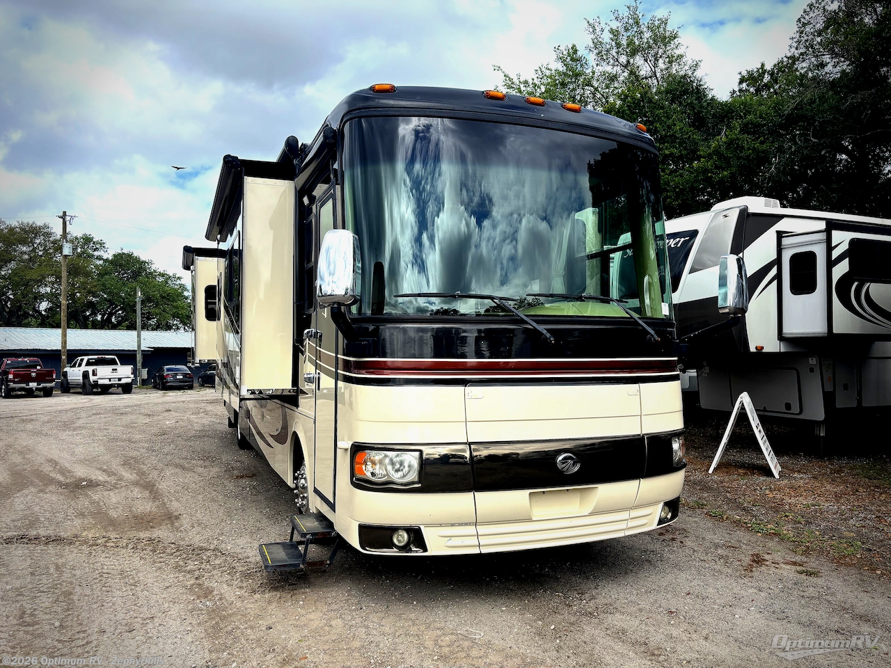 Used 2008 Monaco RV Knight 40DFT available in Zephyrhills, Florida