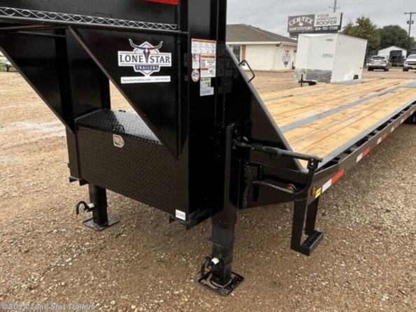2023 East Texas Trailers | 8.5x40 | GN Flatbed Low Pro | 2-15k Axles | 8' R available in Lacy Lakeview, TX