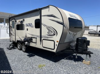 Used 2019 Forest River Flagstaff Micro Lite 21FBRS available in Clayton, Delaware