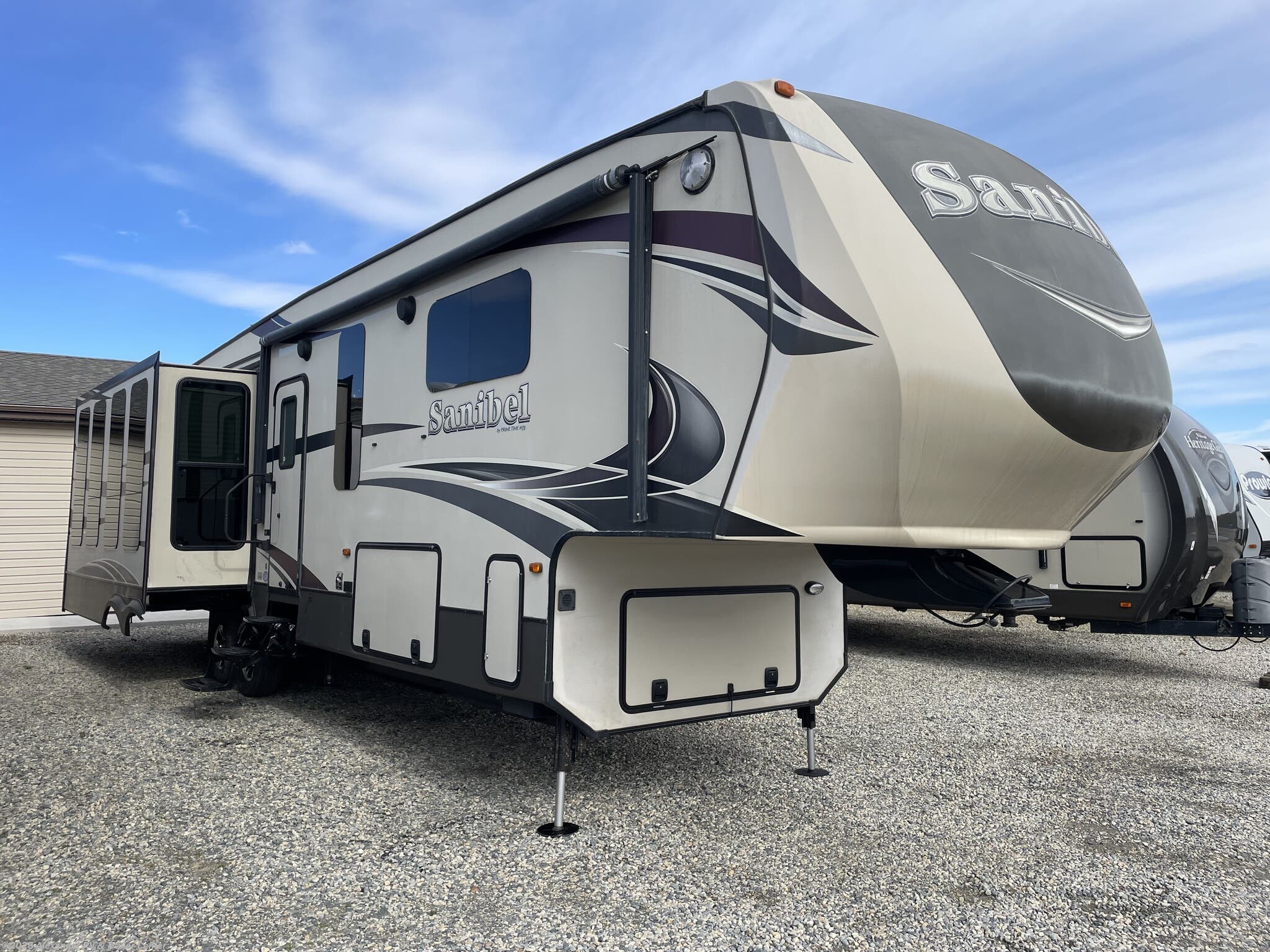 Used 2015 Prime Time Sanibel 3251 available in Clayton, Delaware
