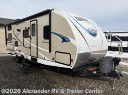 Used 2018 Coachmen Freedom Express Ultra Lite 257BHS available in Clayton, Delaware