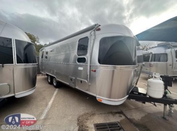 New 2024 Airstream Flying Cloud 25RB Twin available in Fort Worth, Texas