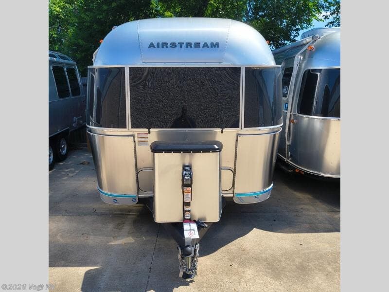 New 2026  Airstream Flying Cloud 23FBT by Airstream from Vogt RV in Fort Worth, TX