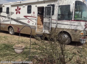 Used 2004 National RV Dolphin 5355 available in Calhan, Colorado