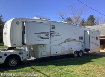 Used 2004 Nu-Wa HitchHiker Champagne 35LKTG available in Bridgeton, New Jersey