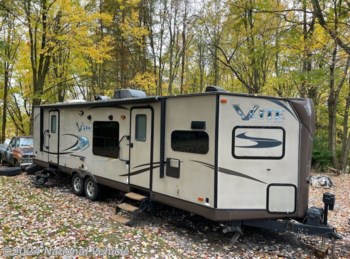 Used 2014 Forest River Flagstaff V-Lite 30WFKSS available in Salem, Ohio