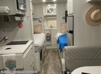 Used 2021 Coach House Platinum III 250 available in Polk City, Florida