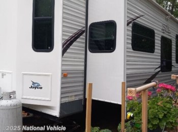 Used 2013 Jayco Jay Flight Bungalow Destination 40FER available in Epsom, New Hampshire