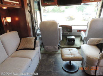 Used 2011 Newmar Bay Star 3205 available in Waxhaw, North Carolina
