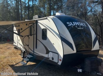 Used 2017 CrossRoads Sunset Trail Super Lite 222RB available in Orangeburg, South Carolina
