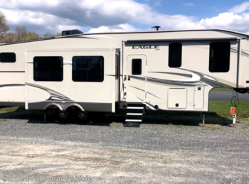 Used 2018 Jayco Eagle 325BHQS available in Greenwich, New York