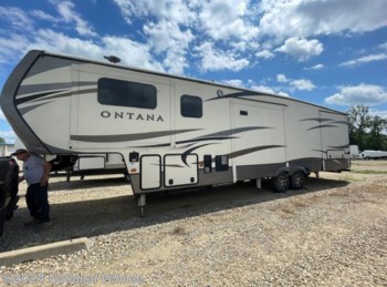 Used 2017 Keystone Montana 3711FL available in Overland Park, Kansas