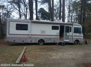 Used 1995 Fleetwood Bounder 38 available in Surfside Beach, South Carolina