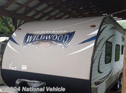 Used 2016 Forest River Wildwood X-Lite 241QBXL available in Blackwater, Virginia