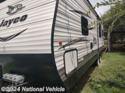 Used 2017 Jayco Jay Flight SLX 245RLSW available in Seymour, Texas