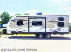 Used 2017 Dutchmen Aerolite Luxury Class 242BHSL available in Oswego, Illinois