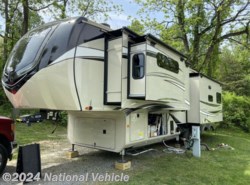 Used 2022 Jayco Pinnacle 36SSWS available in York, Pennsylvania