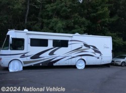 Used 2005 National RV Dolphin 5355 available in Marlborough, Connecticut