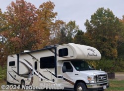 Used 2017 Thor Motor Coach Four Winds 31W available in St. Louis, Missouri