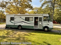 Used 2001 Coachmen Mirada 300QB available in Saint Albans, West Virginia