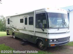 Used 2000 Winnebago Adventurer 32V available in Homer City, Pennsylvania