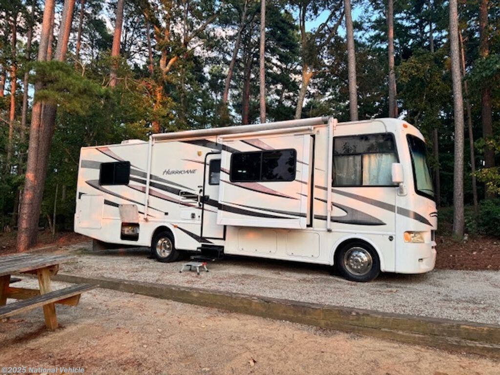 Used 2011 Four Winds  Hurricane 31D available in Allenhurst, Georgia
