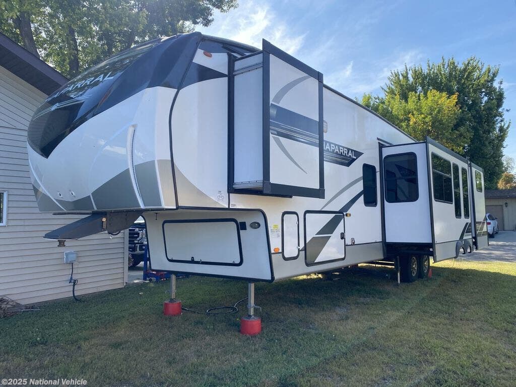 Used 2022 Coachmen Chaparral 367BH available in Lidgerwood, North Dakota