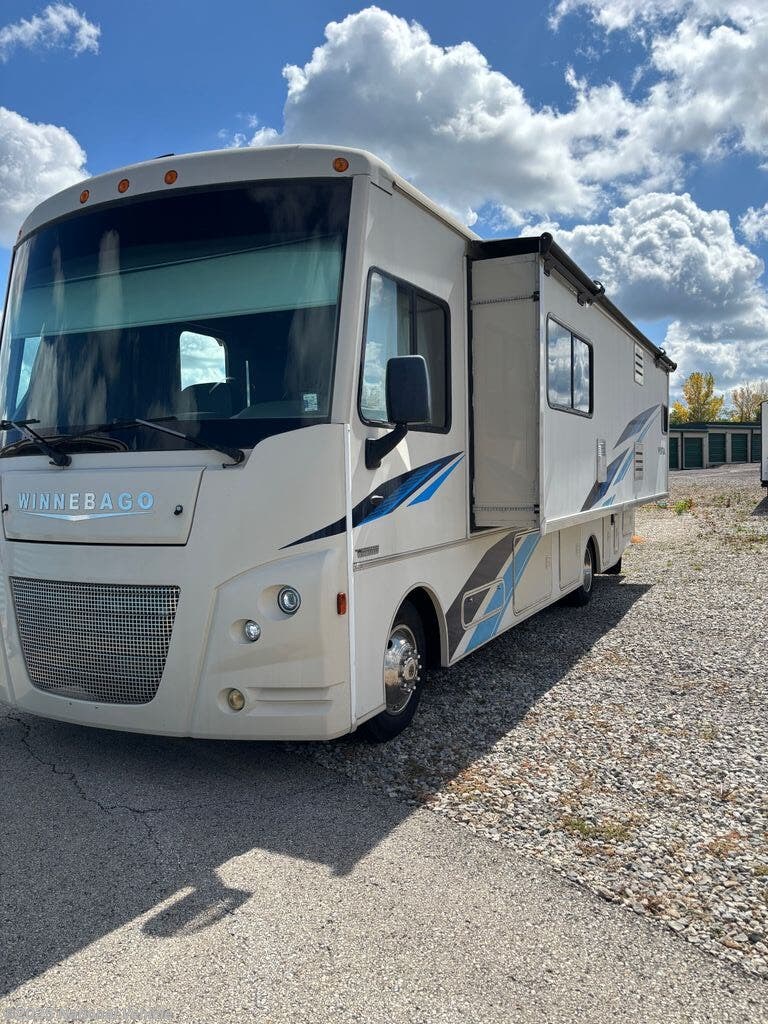 Used 2018 Winnebago Vista 29VE available in Lansing, Kansas
